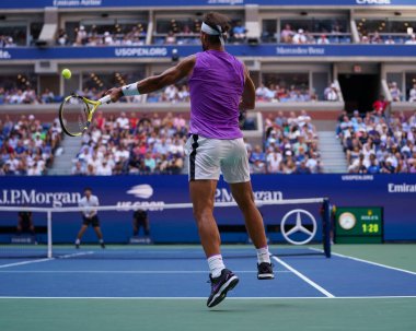 New York - 31 Ağustos 2019 Grand Slam şampiyonu İspanyol Rafael Nadal, New York 'taki Billie Jean King Ulusal Tenis Merkezi' nde oynanan 2019 US Open üçüncü tur karşılaşmasında