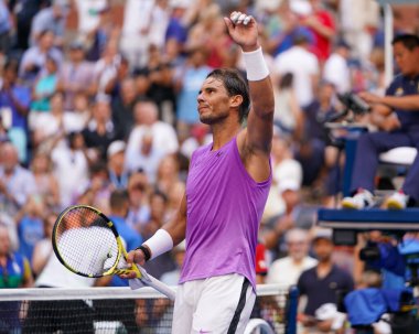 NEW YORK - 31 AĞUSTOS 2019 İspanya Grand Slam şampiyonu Rafael Nadal, New York 'taki Billie Jean King Ulusal Tenis Merkezi' nde oynanan 2019 ABD Açık üçüncü tur karşılaşmasından sonra zaferini kutladı.