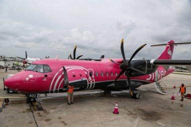 Fort Lauderdale, FLORIDA - 9 Haziran 2019 Silver Airways ATR 42-600 uçakları Fort Lauderdale - Florida Hollywood Uluslararası Havaalanı