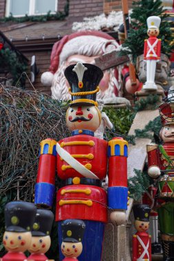 Dyker Heights 'ın Brooklyn banliyösünde Noel evi dekorasyonu sergisi