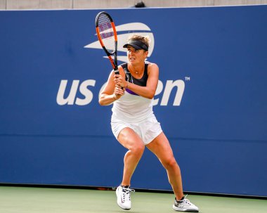 NEW YORK - 26 AUGust 2019: Ukraynalı profesyonel tenisçi Elina Svitolina, New York 'taki Billie Jean King Ulusal Tenis Merkezi' nde oynanan 2019 ABD Açık ilk tur müsabakasında görev aldı.