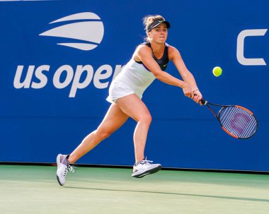 NEW YORK - 26 AUGust 2019: Ukraynalı profesyonel tenisçi Elina Svitolina, New York 'taki Billie Jean King Ulusal Tenis Merkezi' nde oynanan 2019 ABD Açık ilk tur müsabakasında görev aldı.