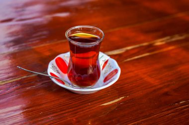 Geleneksel Türk çay bardak