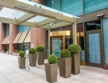 NEW YORK - 20 Şubat 2025: Manhattan şehir merkezinde üç Micheline yıldızı restoranı Le Bernardin