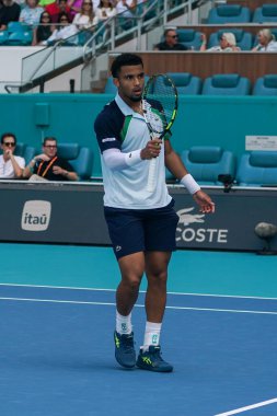 MIAMI GARDENS, FLORIDA - 27 Mart 2025: Arthur Fils Çek Cumhuriyeti 'nden Jakub Mensik' e karşı oynadığı çeyrek final maçında Miami 'deki Hard Rock Stadyumu' nda oynanan maçta