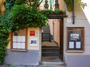 ORTA SAN GUILIO, İtalya - 26 Mayıs 2025: Andrea Monesi - Orta San Giulio, İtalya 'daki Locanda di Orta 1 Michelin Star Restoranı