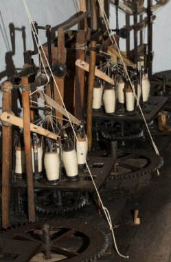 Tryavna, Gabrovo Eyaleti, Bulgaristan. Antik otantik bir manufactory. İplik üretim teknolojisi.