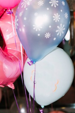balonlar şenlikli doğum günü dekorasyon etkinliği kutlaması fu