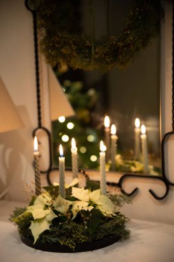 kompozisyon mumları tatil Noel dekorasyonu ev konforu yeni yıl dekorasyonu