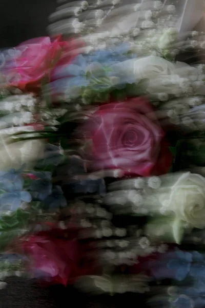 Μπουκέτο Λουλούδια Τριαντάφυλλα Θαμπάδα Αξεσουάρ Γάμου Νύφες Deco Εικόνα Αρχείου