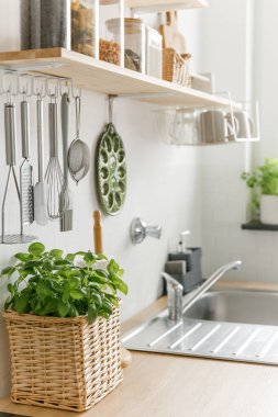 Modern İskandinav Mutfağı Minimalist Tasarım Doğal Deco