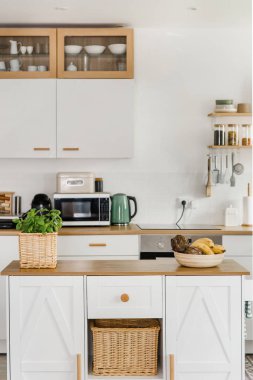 Modern İskandinav Mutfağı Minimalist Tasarım Doğal Deco