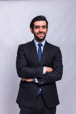 Arkaplanda iş adamı var. Şirketin yeni lideri kendine güveniyor. Profesyonel kendine güvenen iş uzmanı