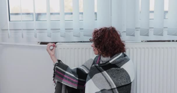 Frozen Girl Covered Scarf She Opens Thermostatic Valve Maximum Radiator — Stock Video