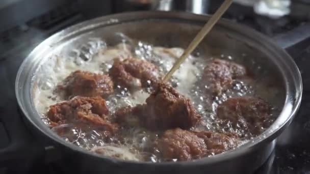 Дуже Здоровий Спосіб Приготувати Гарячу Їжу Гаряча Сковорода Нержавіючої Сталі — стокове відео