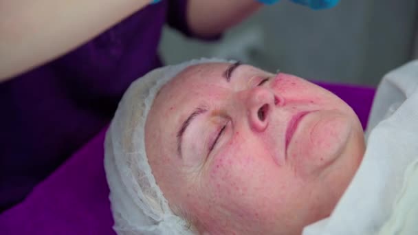 Close Face Woman Who Lying Woman Undergoing Beauty Treatment Wido — Stock Video