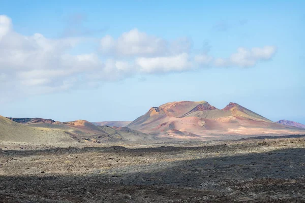 Classical View Timanfaya National Park Volcanoes Lanzarote Sunny Day — Stok fotoğraf