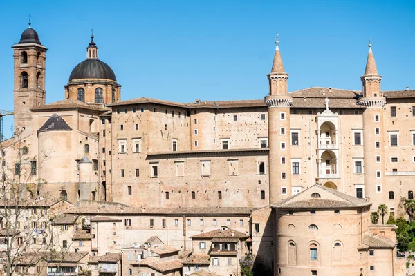 Urbino Italia Aprile 2019 Passeggiata Antiche Vie Urbino Durante Una — Foto Stock