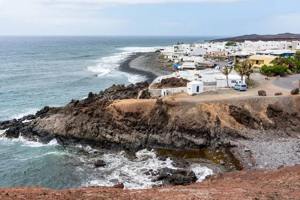 Lanzarote 스페인 2018 Lanzarote의 Charco Los Clickos라는 유명한 근처의 Golfo의 스톡 이미지