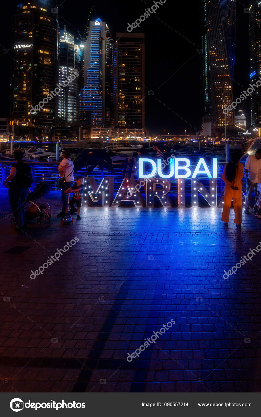 Dubai United Arab Emirates March 2023 View Dubai Skyscrapers While