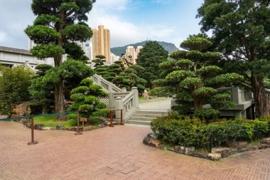 Hong Kong, 27 Mart 2019: Bulutlu bir günde Nan Lian Garden manzarası