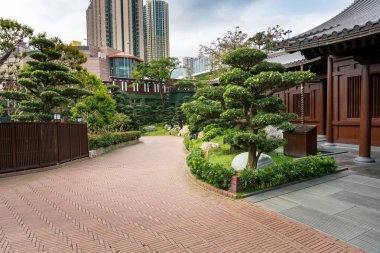Hong Kong, 27 Mart 2019: Bulutlu bir günde Nan Lian Garden manzarası
