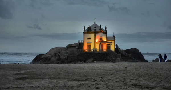 Capela Senhor Pedra Anoitecer Miramar Portugal — Fotografia de Stock