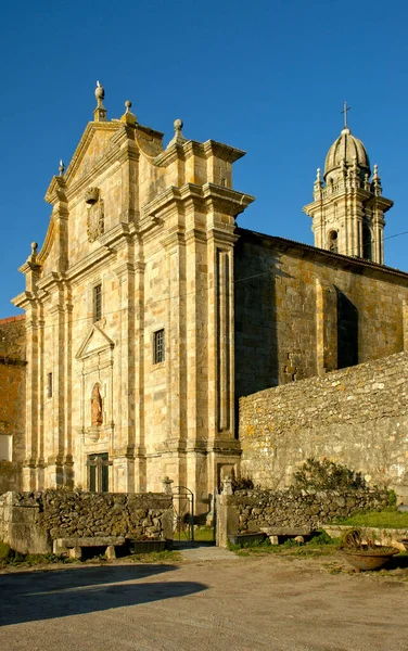 加利西亚Oia修道院 位于葡萄牙海岸圣詹姆斯路上 免版税图库图片