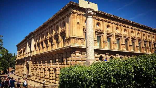 Παλάτι Του Καρόλου Στην Αλάμπρα Της Ισπανίας — Φωτογραφία Αρχείου