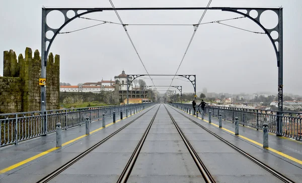 Het Bovendek Van Luis Brug Met Metrolijnen Porto Portugal — Stockfoto