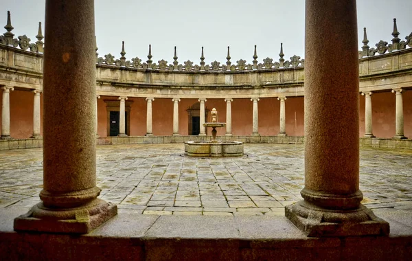 Cloister Fountain Serra Pilar Monastery Vila Nova Gaia Portugal — Stock Photo, Image