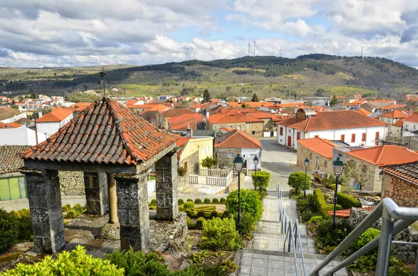 葡萄牙Sernancelhe村中心全景 — 图库照片