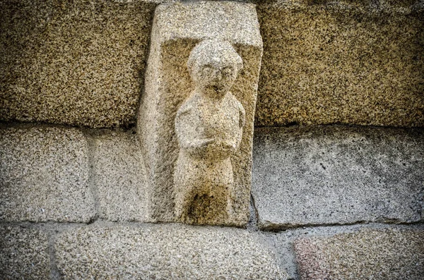 Rzeźbiarski Szczegół Korbelii Romańskiego Kościoła Sernancelhe Portugalia — Zdjęcie stockowe