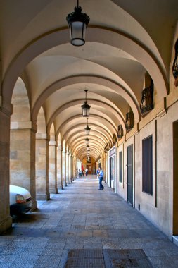 Vitoria, İspanya 'nın Büyüleyici Tarihi Sokakları ve Renkli Mimarisi