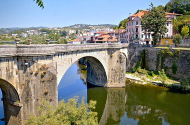 Portekizli Amarante: Sao Goncalo Köprüsü ve Tamega Nehri görüntüleri