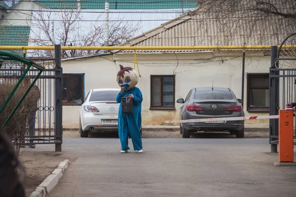 Ouralsk Kazakhstan Qazaqstan 2023 Une Animatrice Habillée Personnage Dessin Animé — Photo