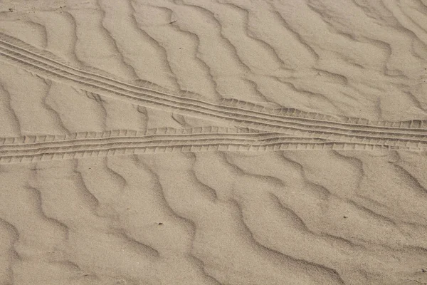Автомобільні Колії Піску Автомобільні Шини Піску Озері Шалькар Західно Казахстанській — стокове фото