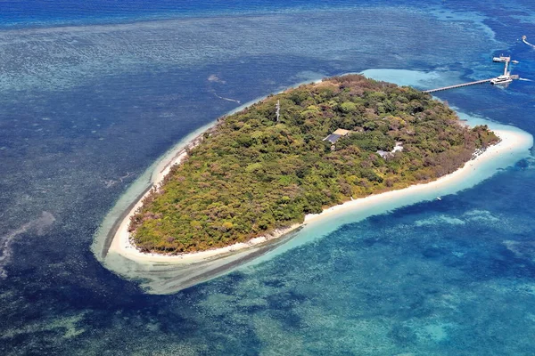 Vista Aérea Km2 Green Island Dabuukji Grande Barreira Corais Com — Fotografia de Stock