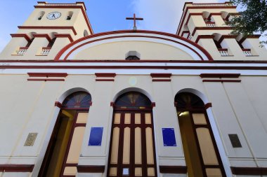 Baracoa, Küba-21 Ekim 2019: The Concatedral Nuestra Senora Asuncion-Our Lady Assumption Co-Cathedral from AD 1807.