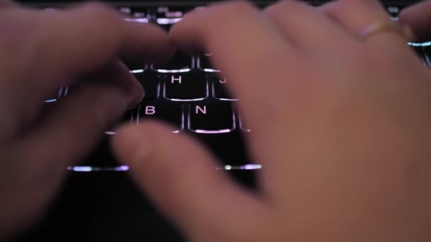 Drücken Einer Computertastatur — Stockvideo