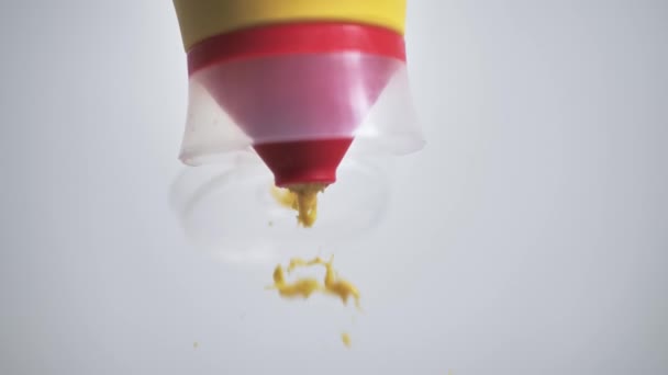 Sauce Moutarde Bouteilles Isolées Sur Fond Blanc Rotation Sauces Alimentaires — Video