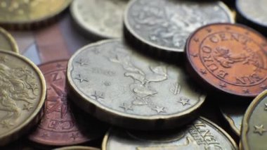 coins of the countries of the euro coin, rotating at a slow pace.