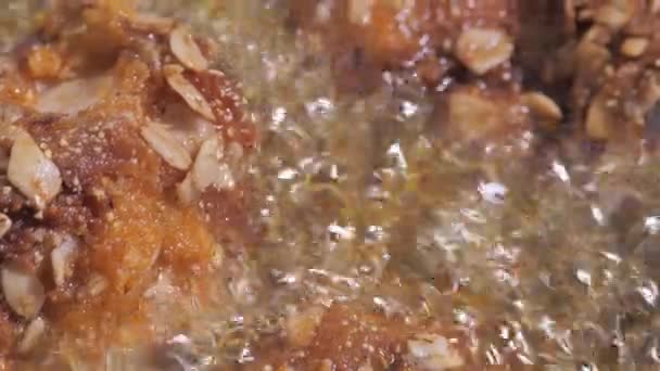 Close Footage Chef Preparing Frying Chicken — Vídeo de Stock