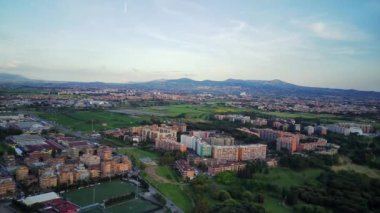 Roma, İtalya 'nın Prenestina bölgesinde. Modern yol sistemine kuşbakışı bir bakış..