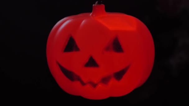 Halloween Dýně Svítí Černém Pozadí Tradiční Symbol Halloweenu Jack Lantern — Stock video