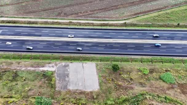 Carretera Desde Dron Medio Del Campo — Vídeo de stock