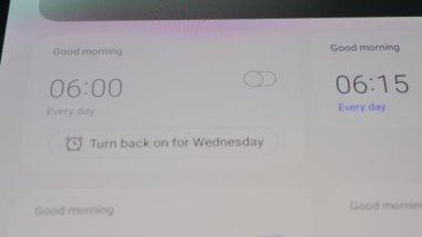 Alarmı 6: 15 'e kur..