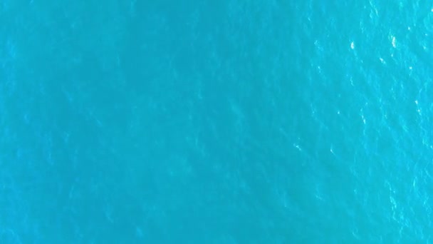 Blått Vatten Havet Med Reflektioner Ljus Skjutning Från Luften — Stockvideo