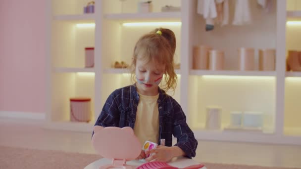 Positive Carefree Adorable Preschool Age Girl Enjoying Leisure Having Fun — Stock Video