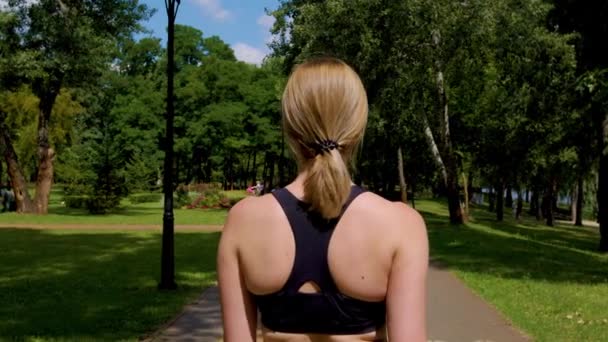 Widok Tyłu Pewny Siebie Piękne Sportowe Fitness Średnim Wieku Kobieta — Wideo stockowe